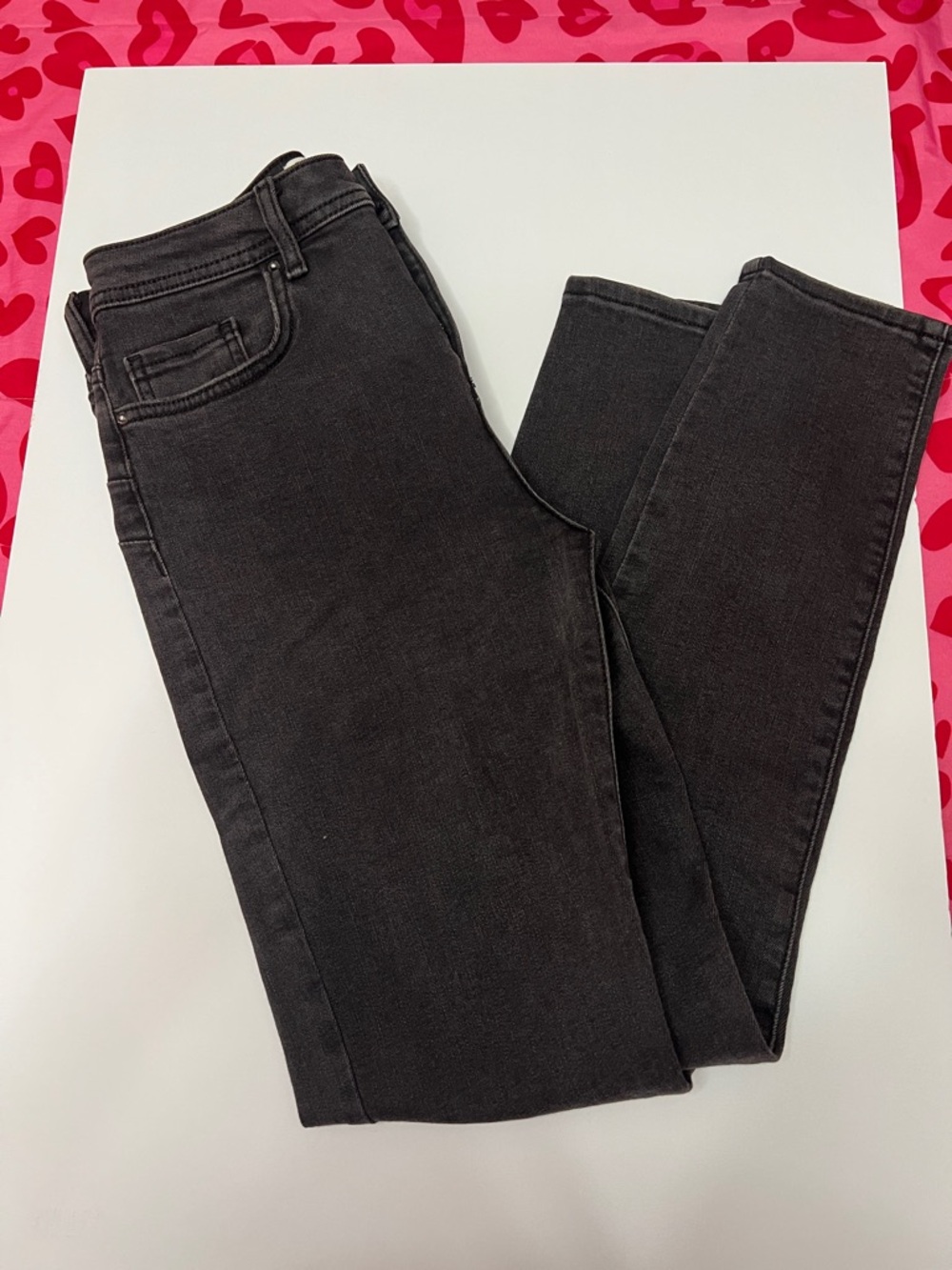 Forever 21 Women's High-Rise Black Skinny Jeans. Push up jeans